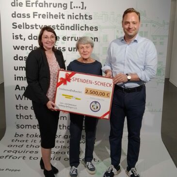 Lions Club Chemnitz/Wasserschloß Klaffenbach übergibt Spendenscheck
